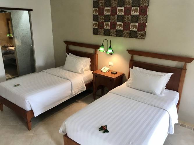 Отель Ao Nang Colors - Aonang Beach