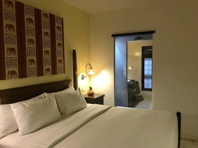 Отель Ao Nang Colors - Aonang Beach