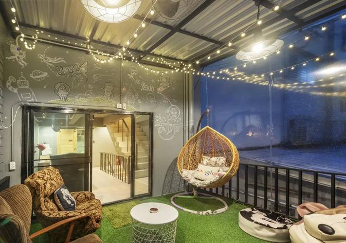 Sloth Hostel Don Mueang