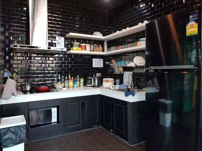 Wayha Hostel Don Mueang Airport