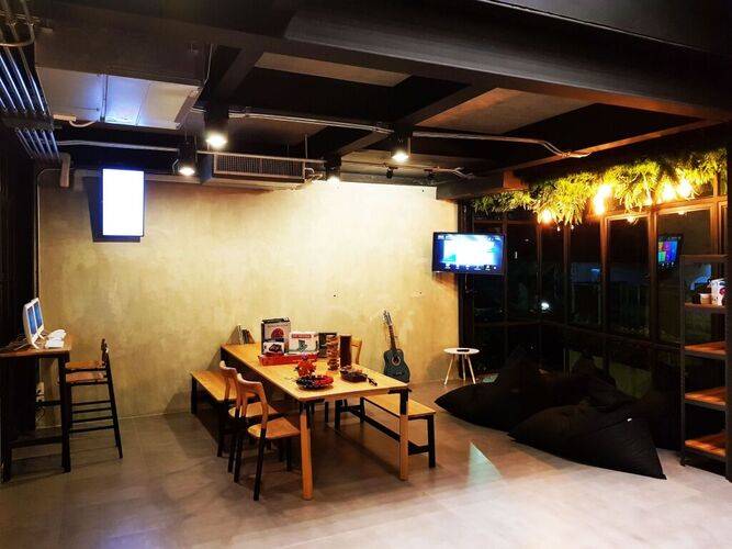 Wayha Hostel Don Mueang Airport