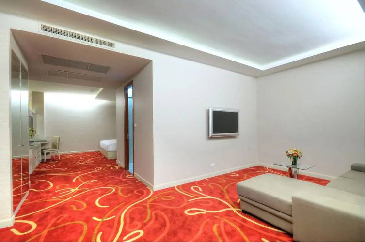 One One Bangkok Hotel