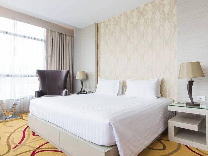 One One Bangkok Hotel