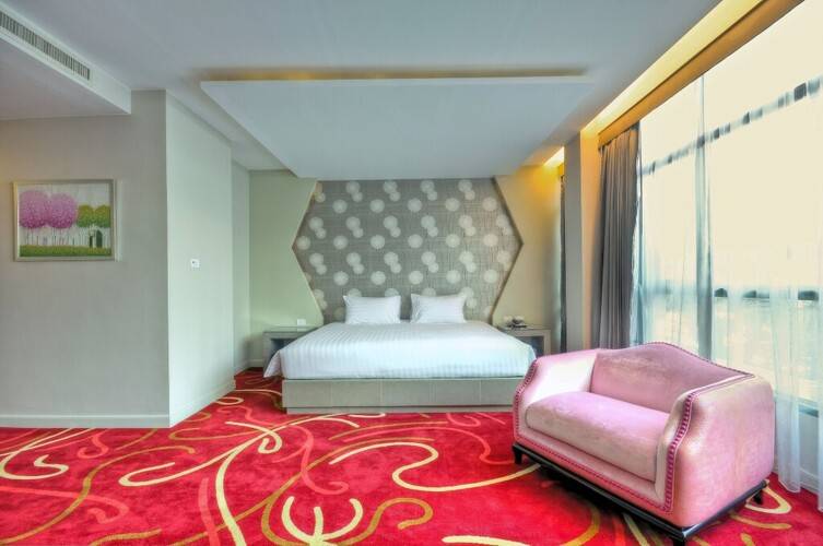 One One Bangkok Hotel