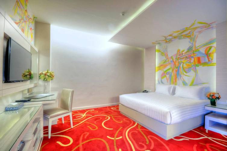 One One Bangkok Hotel