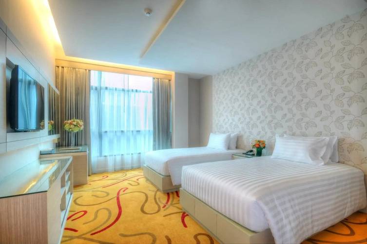 One One Bangkok Hotel