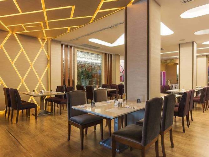 One One Bangkok Hotel