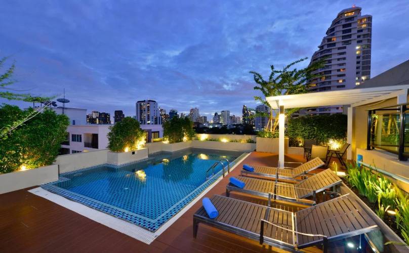 Ten Ekamai Suites Serviced Apartment