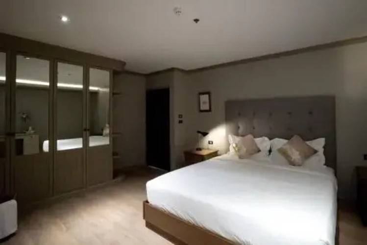 Thea, Executive Suite Serviced Apartment In Ekamai