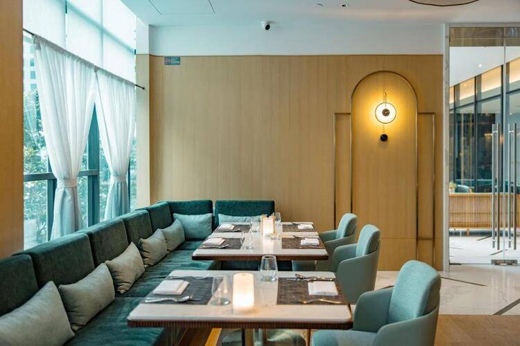 Silq Hotel And Residence