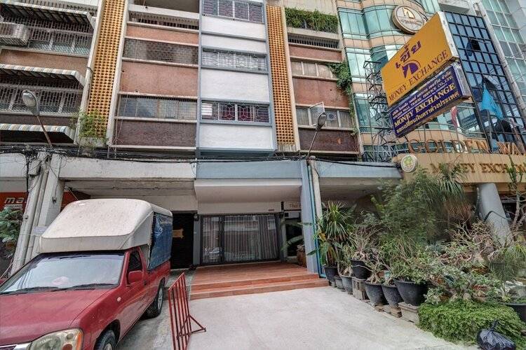 Bangkok Watergate Townhouse