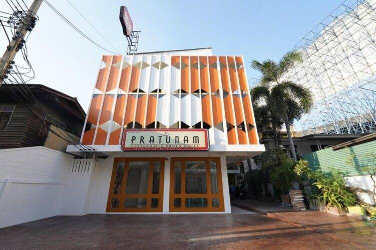 Roomquest Hotel Pratunam