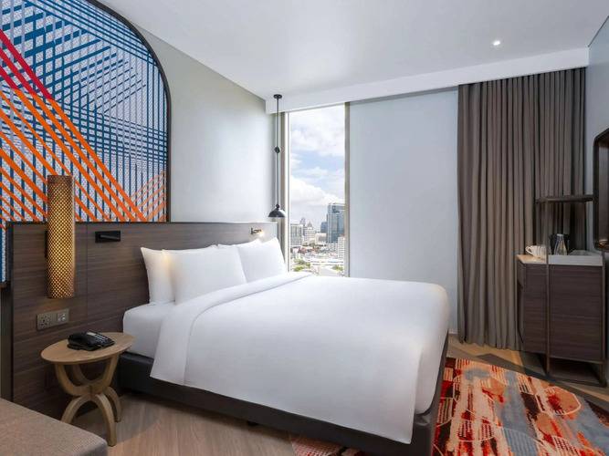 Mercure Bangkok Surawong