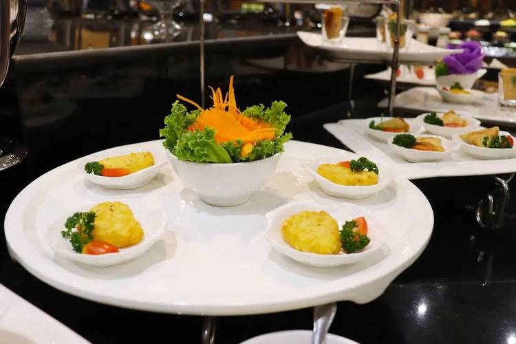 The Quarter Saphan Khwai By Uhg