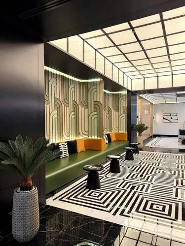 The Quarter Saphan Khwai By Uhg