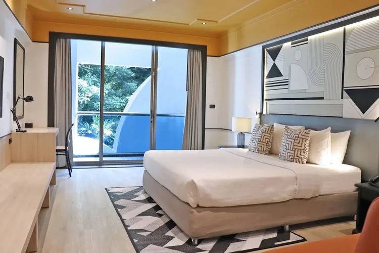 The Quarter Saphan Khwai By Uhg