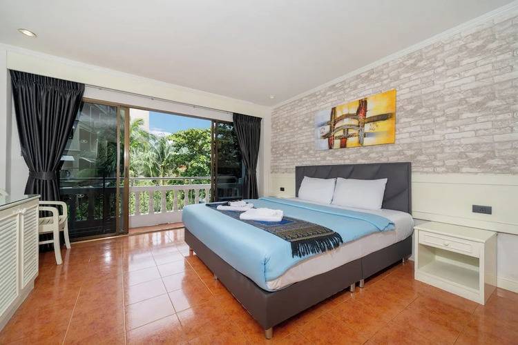 Patong Central Residence & Apartment