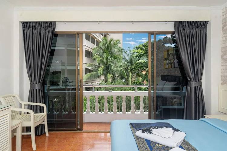 Patong Central Residence & Apartment