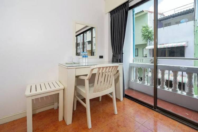 Patong Central Residence & Apartment