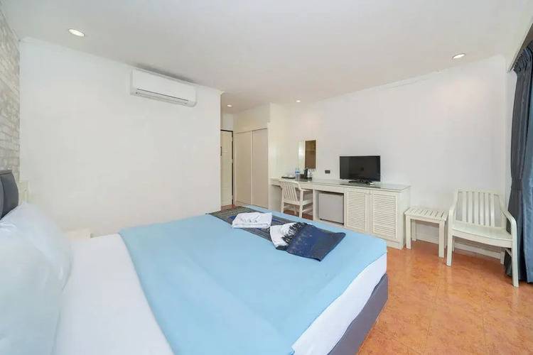 Patong Central Residence & Apartment