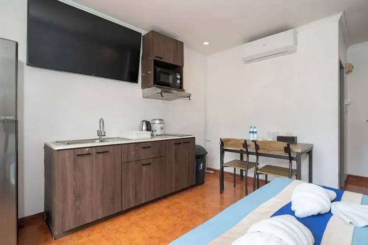 Patong Central Residence & Apartment