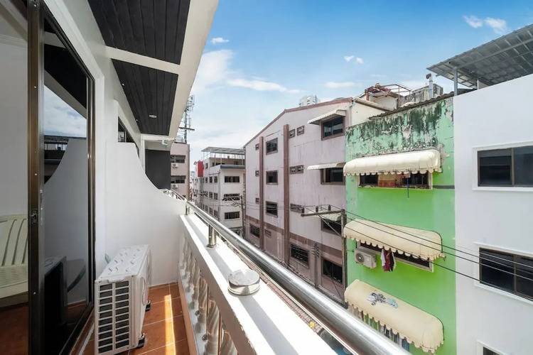 Patong Central Residence & Apartment