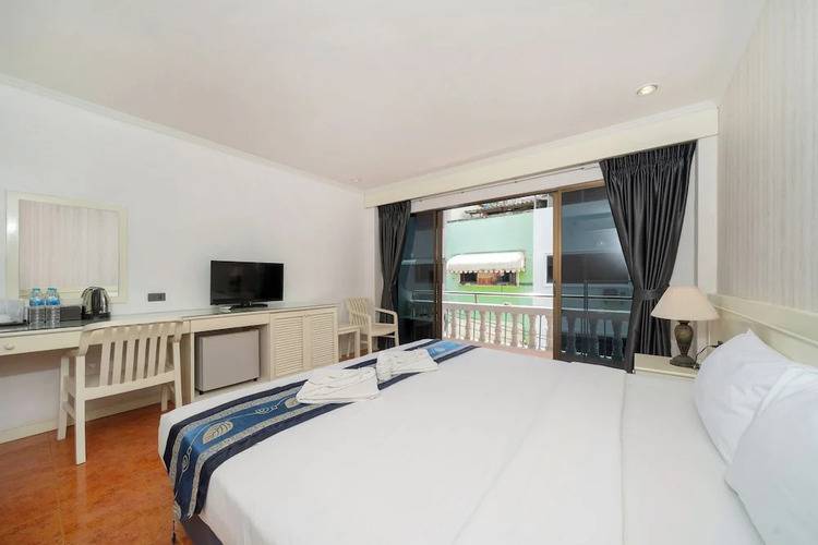 Patong Central Residence & Apartment