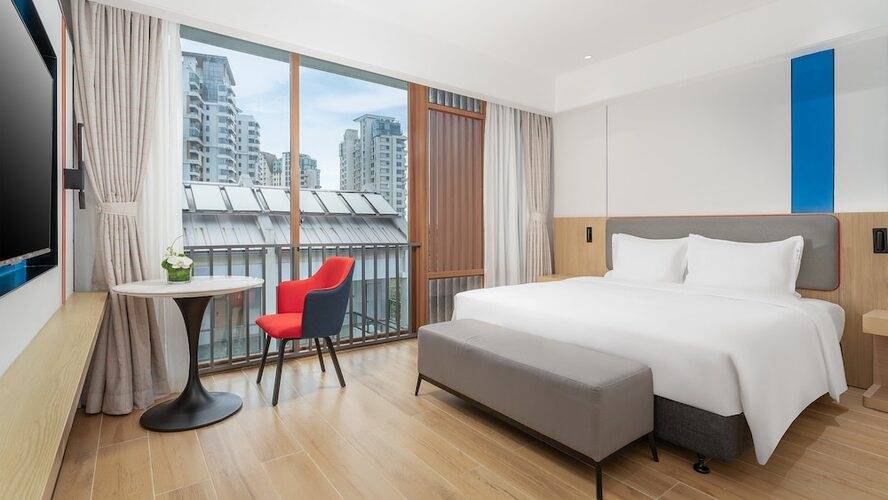 Горящий тур в Китай — отель Holiday Inn Express Wenchang By Ihg (о. Хайнань)