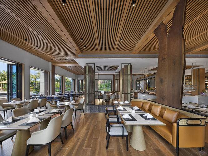 Lingshui Hilton Garden Inn Hot Springs Hotel