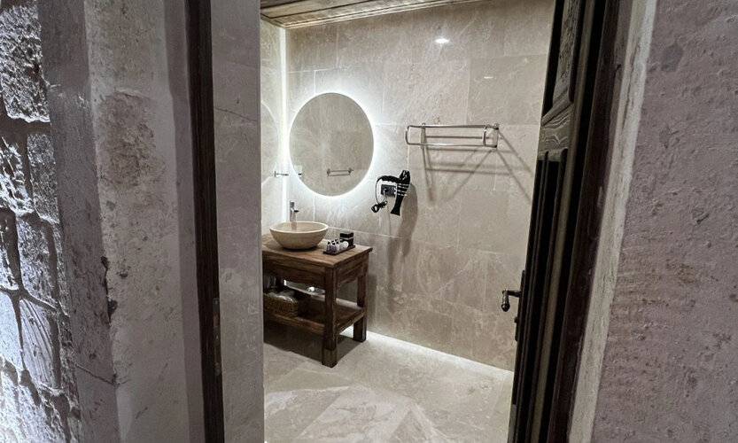 Chakra Special Caves