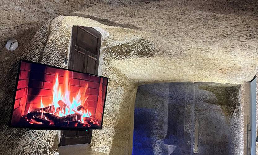 Chakra Special Caves