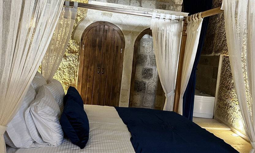 Chakra Special Caves