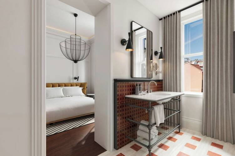 Aloft Istanbul Karakoy