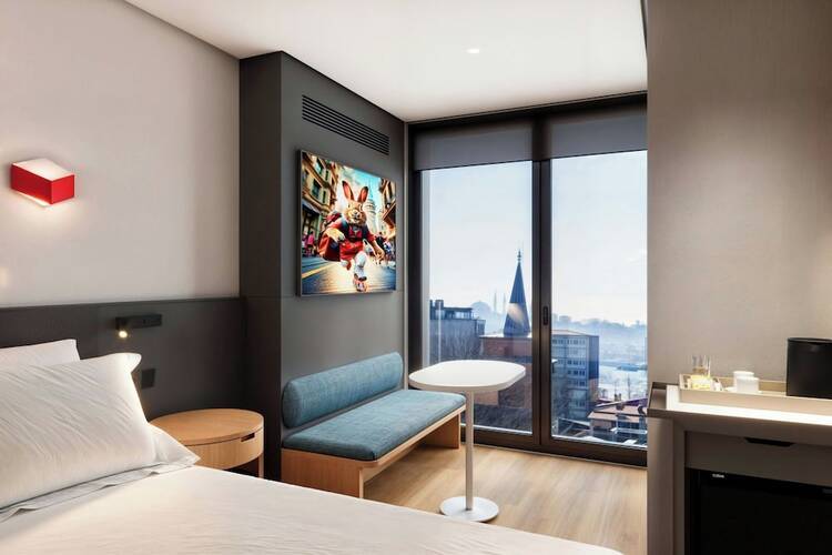 Aloft Istanbul Karakoy
