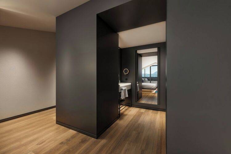 Aloft Istanbul Karakoy