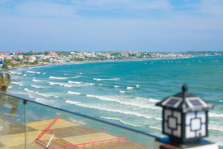 Bay View Resort & Villas