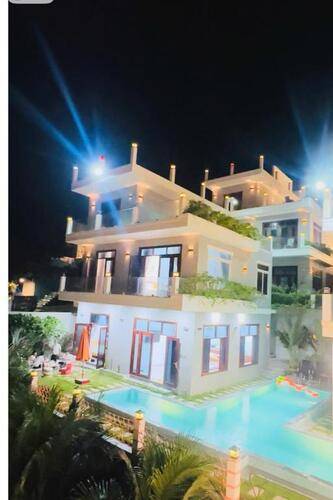 Bay View Resort & Villas