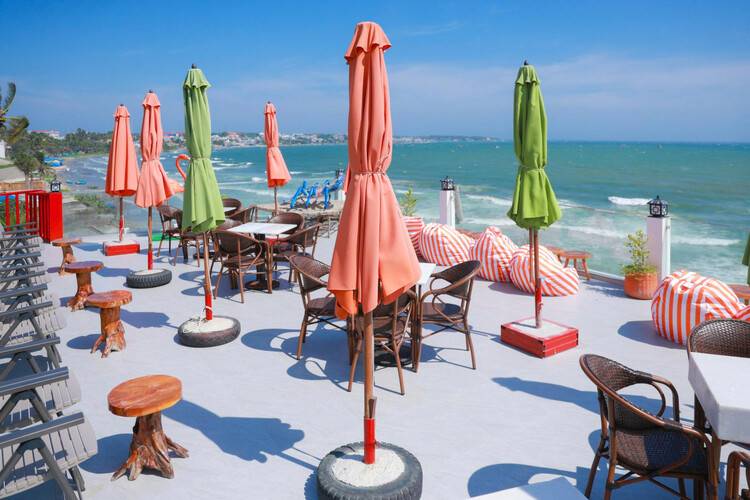 Bay View Resort & Villas