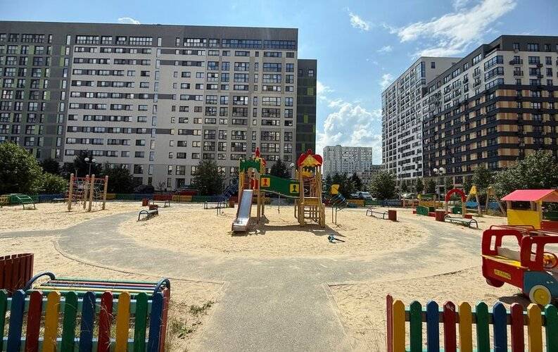 Apartments Compass Group На Харьковской 68