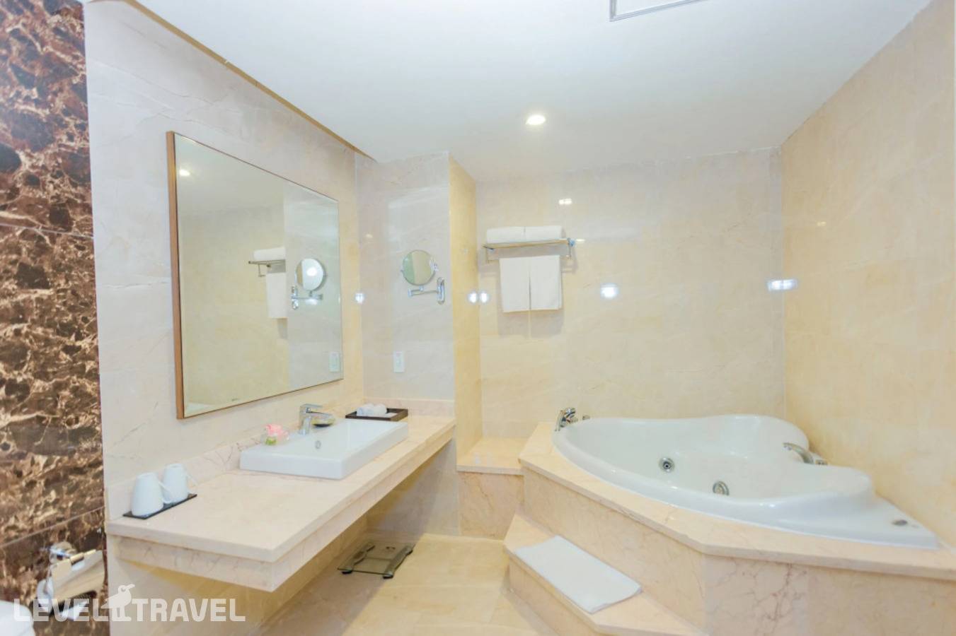 фотографии отеля Muong Thanh Grand Quang Nam в Вьетнам(Дананг) - фото №11