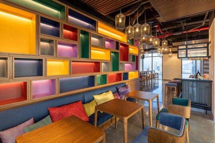 Wink Icon Hotel Danang Riverside - 24hrs Stay & Rooftop Pool Bar