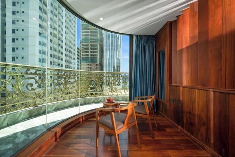 Monalisa Luxury Hotel