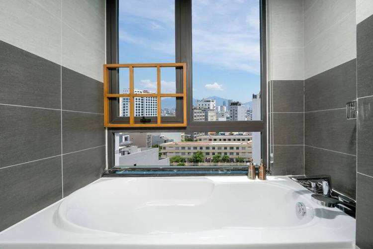 Monalisa Luxury Hotel