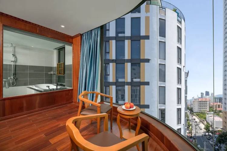 Monalisa Luxury Hotel