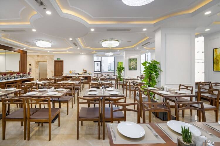 The Sail Hotel - My Khe Beach