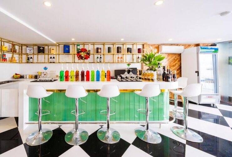 Отель Sana Danang Beach