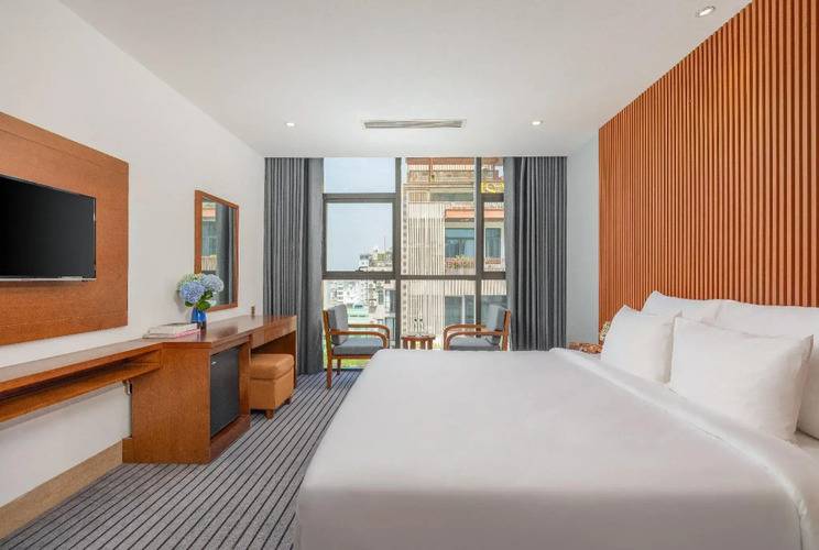 Отель Sana Danang Beach