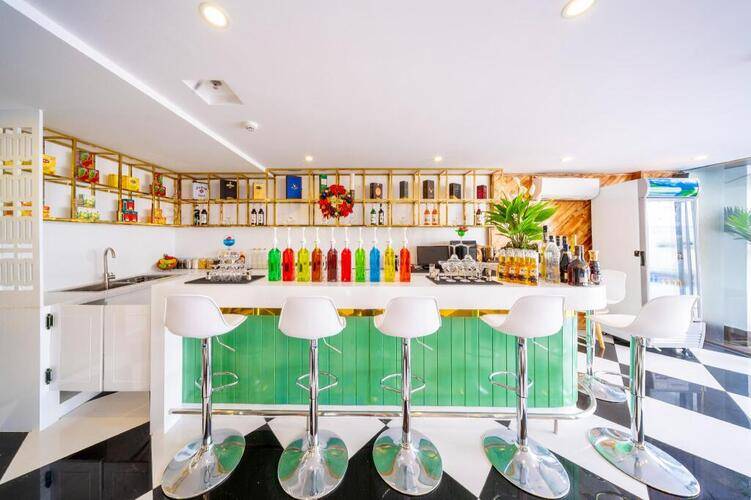 Отель Sana Danang Beach