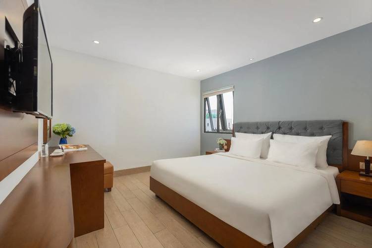 Отель Sana Danang Beach