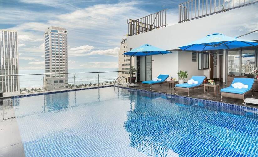 Отель Sana Danang Beach